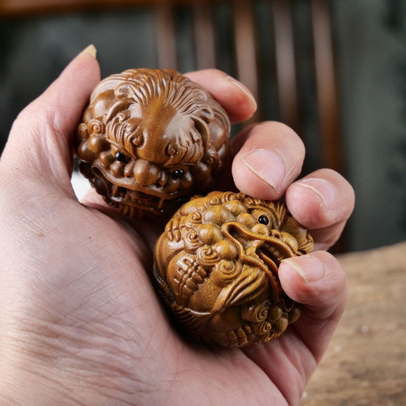 Green sandalwood Pixiu ball lucky handicraft