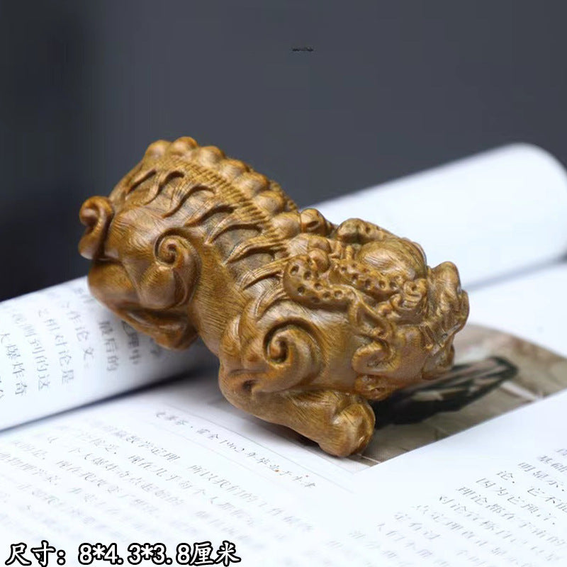 Green sandalwood handle key pendant mascot