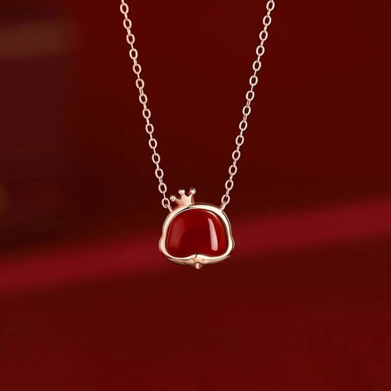 New agate zodiac snake year necklace female 2025 natal year new year senior Chinese new year collarbone chain light luxury