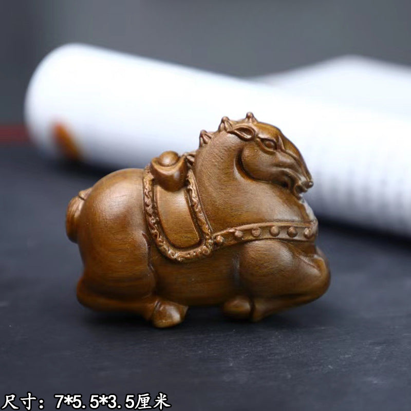 Green sandalwood handle key pendant mascot