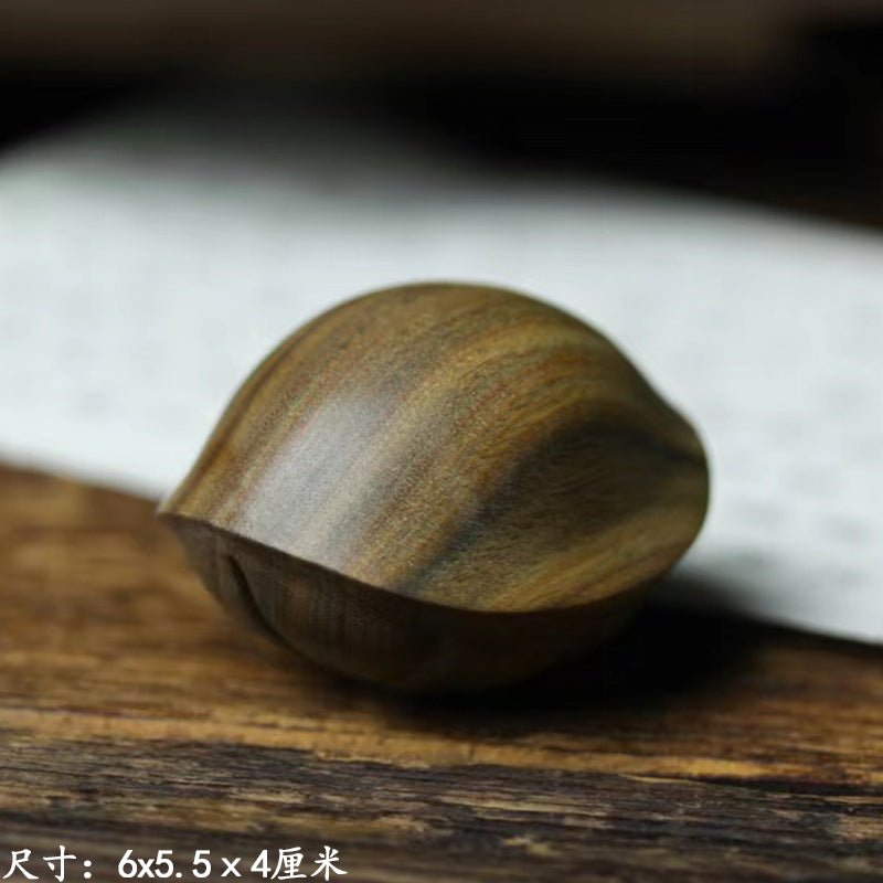 Green sandalwood handle key pendant mascot