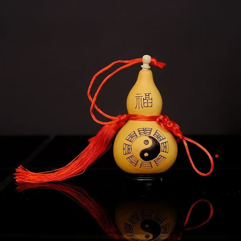 Hand-carved gossip gourd