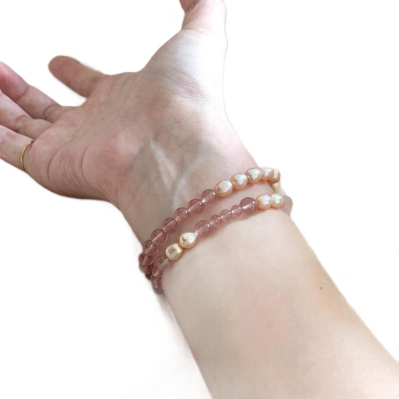 Pink natural pearl strawberry crystal gradual change splicing bracelet versatile stacking design natural pearl bracelet