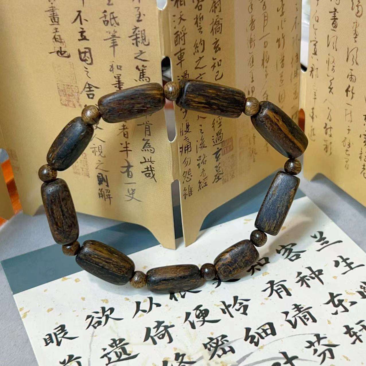 Agarwood with bucket beads long square beads bracelet Wenwan bracelet old material men's and women's models