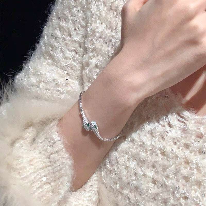 Limited to the Year of the Taoist Snake, explosive winding small spirit snake bracelet, high-end light luxury jewelry, women's pull adjustment bracelet gift