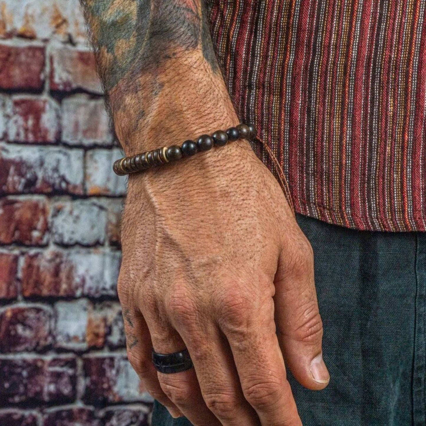Free Today: Handmade Beaded Skull Bracelet Men's Turquoise Wood Bead Coconut Shell Bracelet Has a Healing Effect