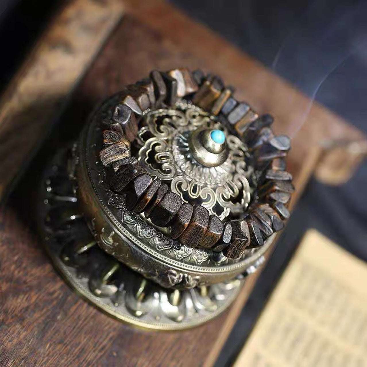 Agarwood bracelet men's wood old material Wenwan wood