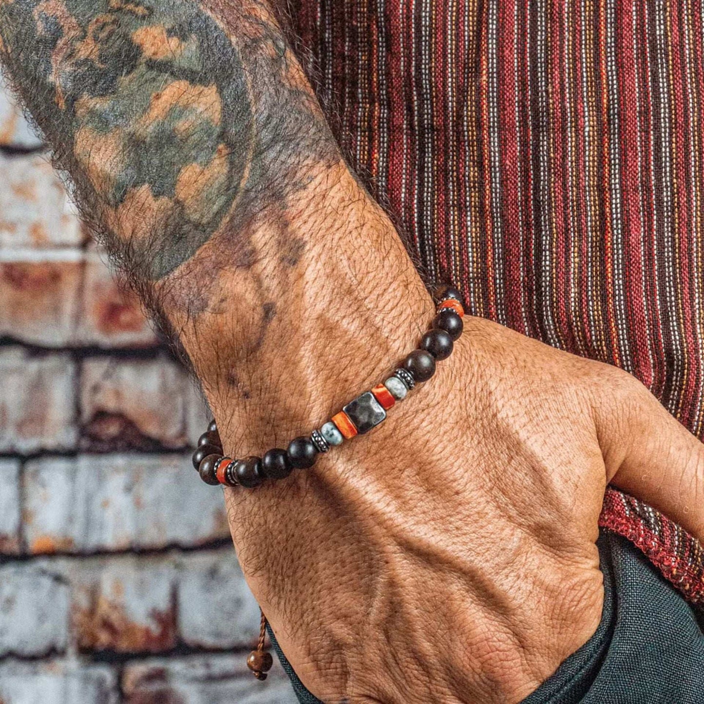 Free Today: Handmade Beaded Skull Bracelet Men's Turquoise Wood Bead Coconut Shell Bracelet Has a Healing Effect