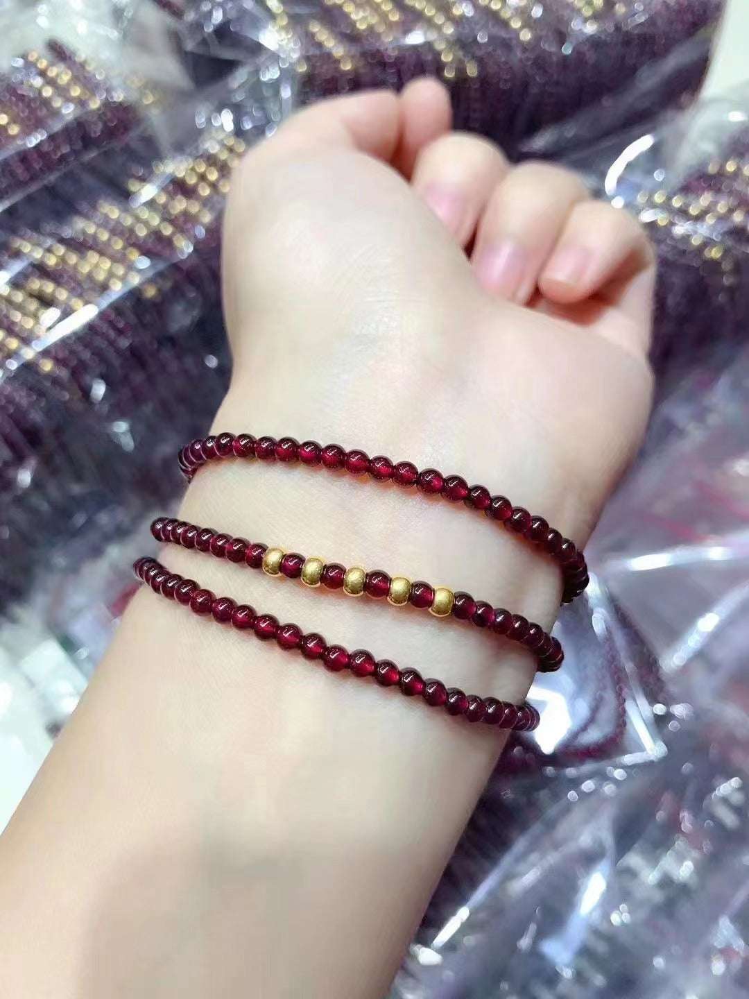 Natural raw garnet A grade burgundy, multi-circle bracelet, women's version three-circle bracelet.
