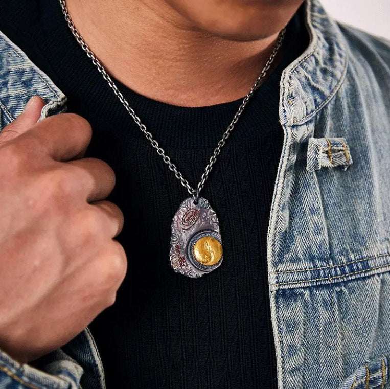 New Chinese < Dao Golden Seal > Tai Chi Gossip Pendant Necklace Retro Couple Transshipment Pendant Sweater Necklace