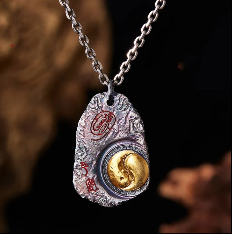 New Chinese < Dao Golden Seal > Tai Chi Gossip Pendant Necklace Retro Couple Transshipment Pendant Sweater Necklace