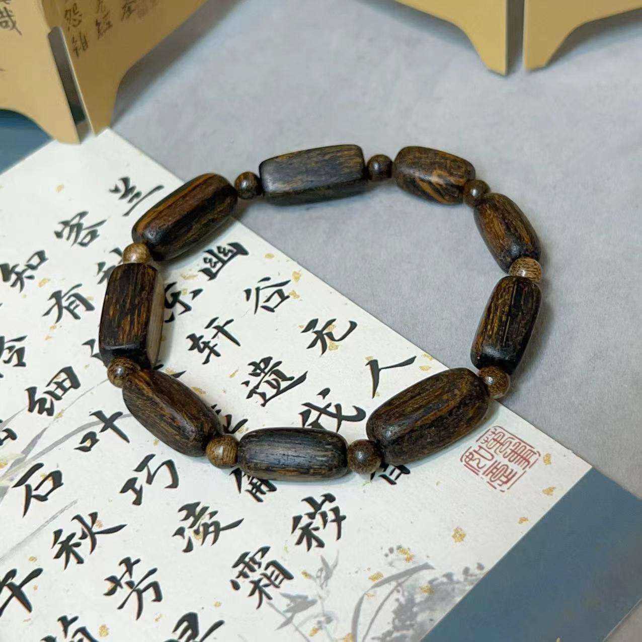 Agarwood with bucket beads long square beads bracelet Wenwan bracelet old material men's and women's models