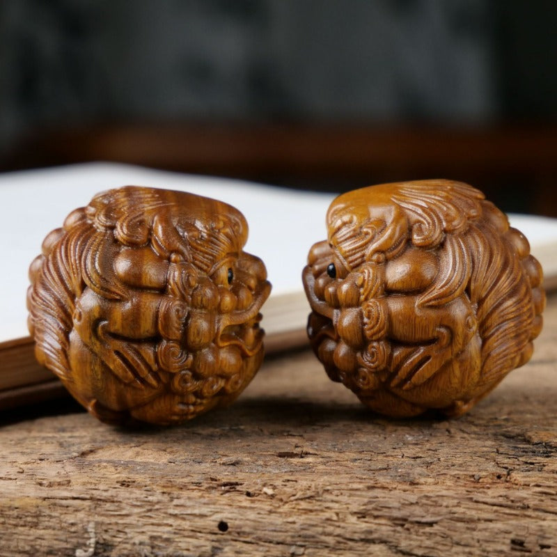 Green sandalwood Pixiu ball lucky handicraft