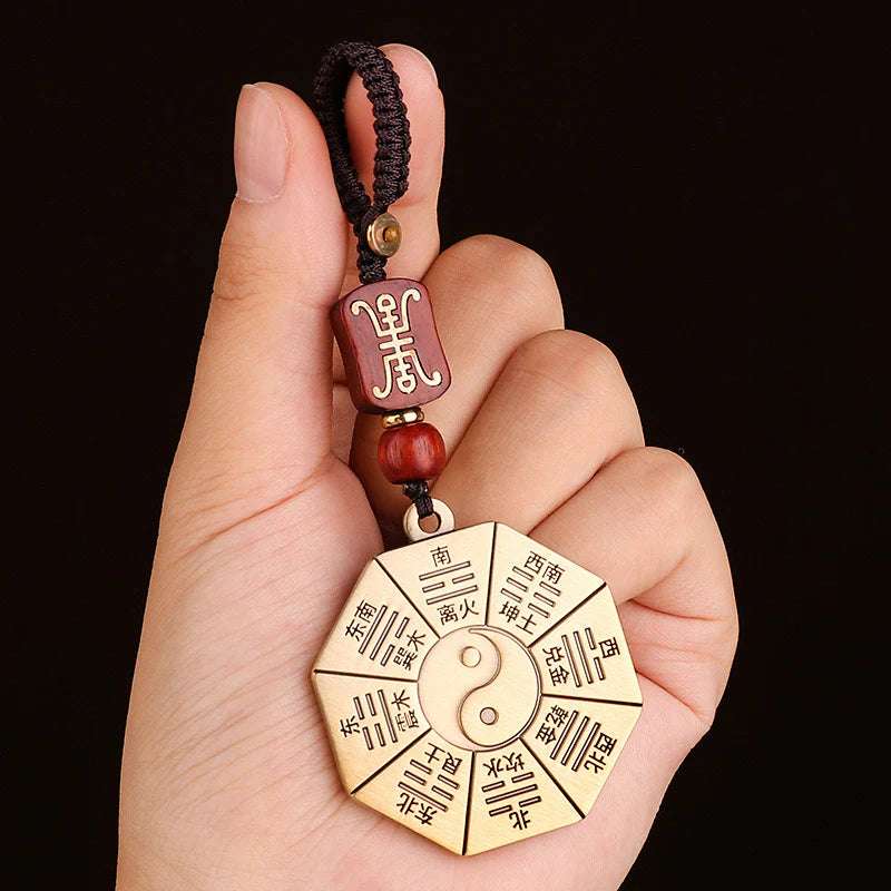 Taoist pendantsProtect the house, ensure safety, protect the body and expel evil spirits.