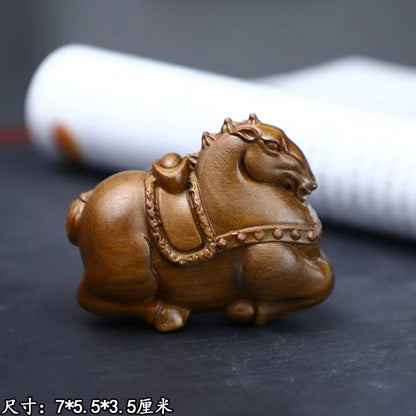 Green sandalwood handle key pendant mascot